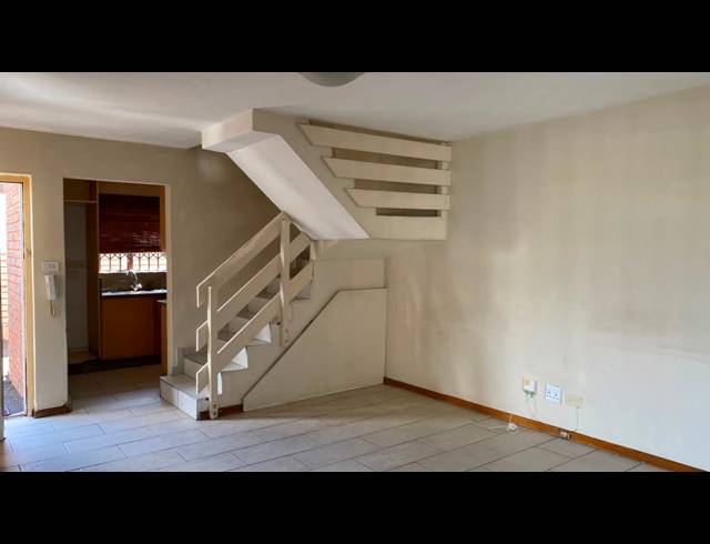 3 BEDROOM FLAT TO LET IN GLENWOOD